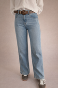 Jean droit avec ceinture
